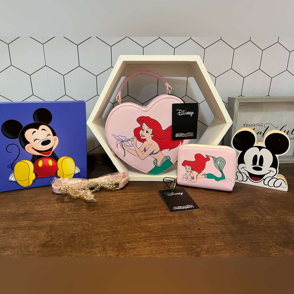 NWT Cakeworthy Ariel heart purse and matching wallet